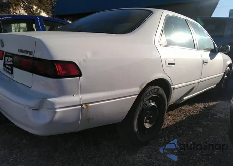 1997 Toyota Camry Le from USA, damaged, VIN 4T1BG22K9VU820362